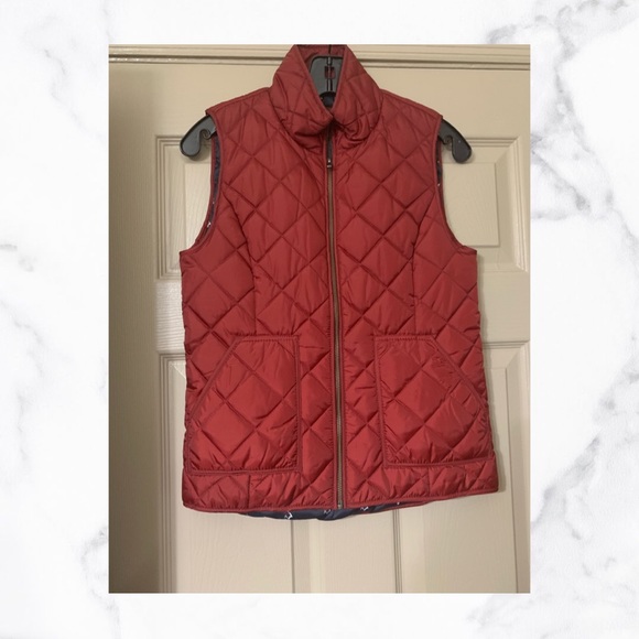 brooks vest red